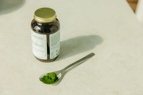 Fulvic Acid as a Binder: What the Science Actually Says About Humic Substances and Detox