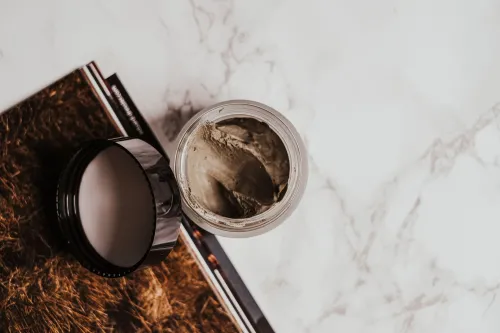 Bentonite Clay as a Binder: What the Research Says About Clay and Toxins